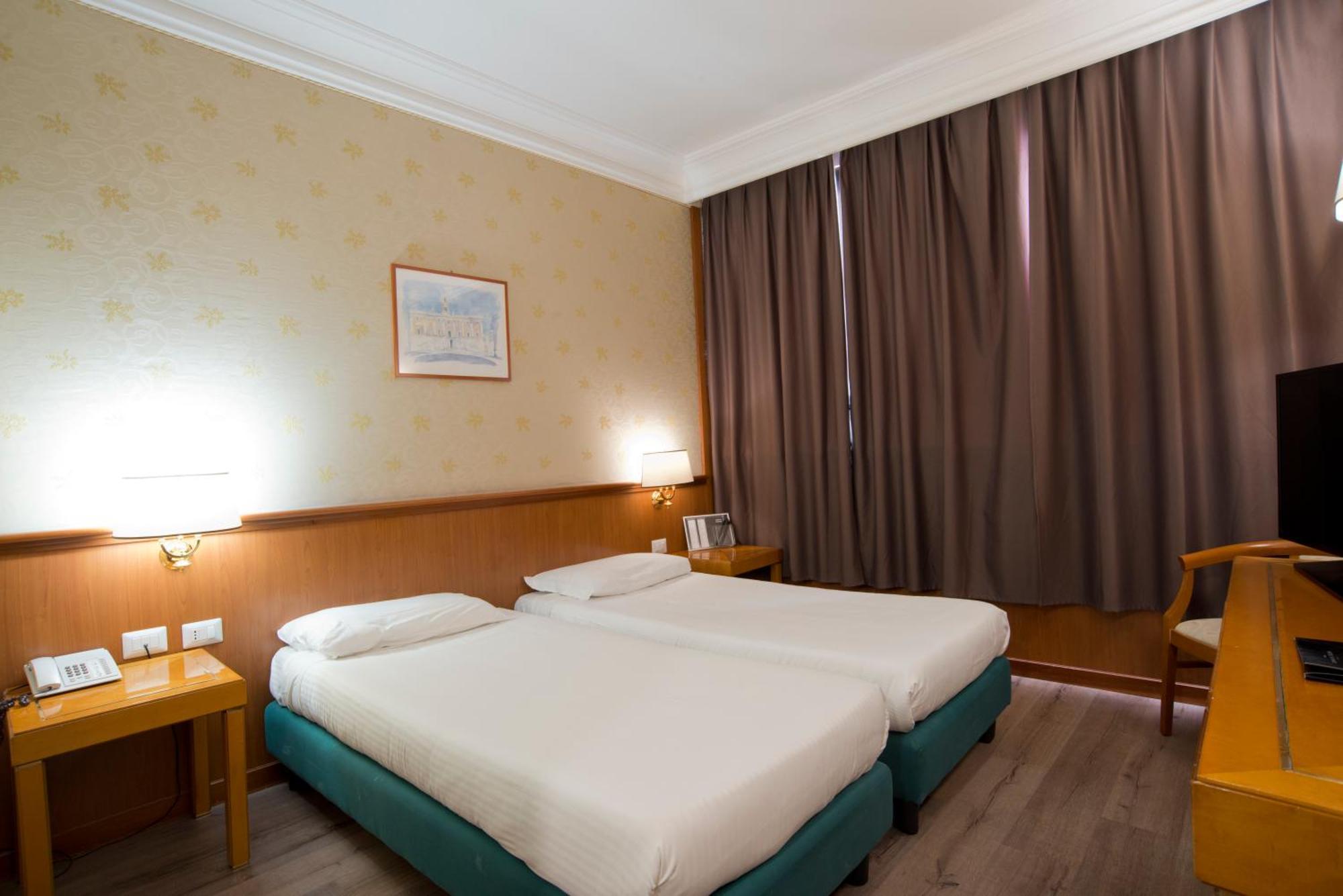 Hotel The Brand Рим Екстер'єр фото