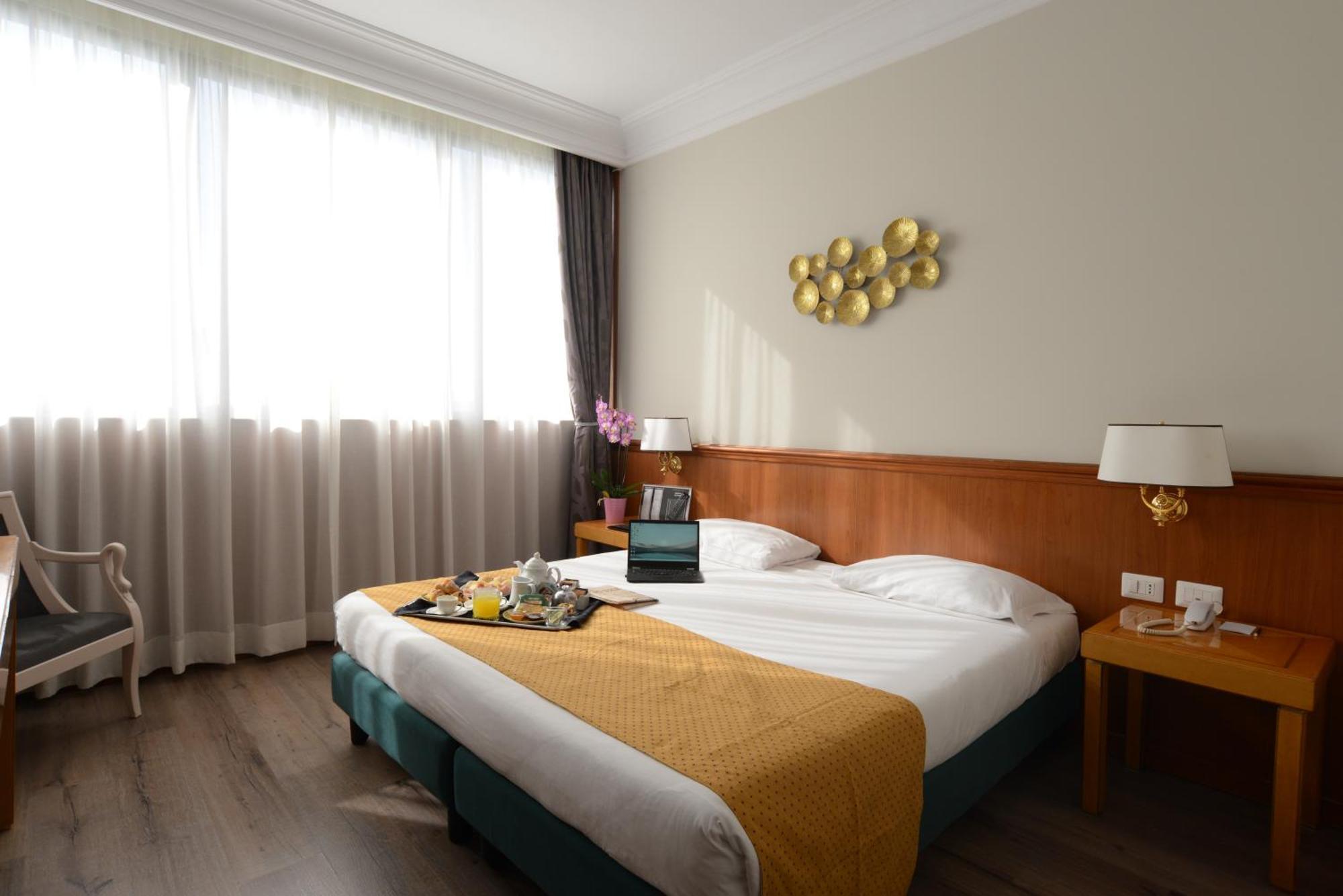 Hotel The Brand Рим Екстер'єр фото